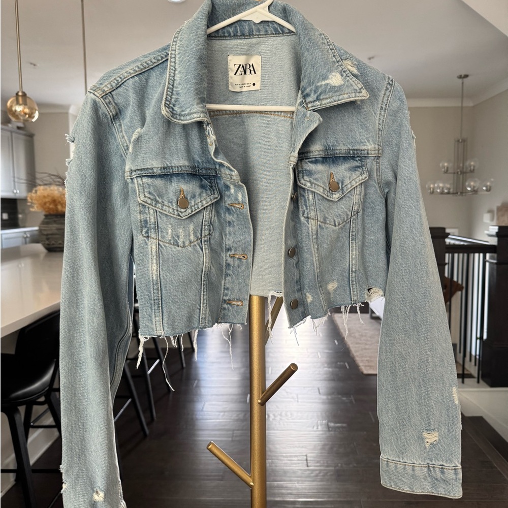 Zara Cropped Light Blue Denim Jacket
